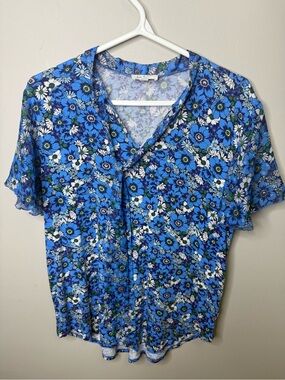 Kim & Cami Blue Floral V-Neck Top with a Tie Neck Women's XL